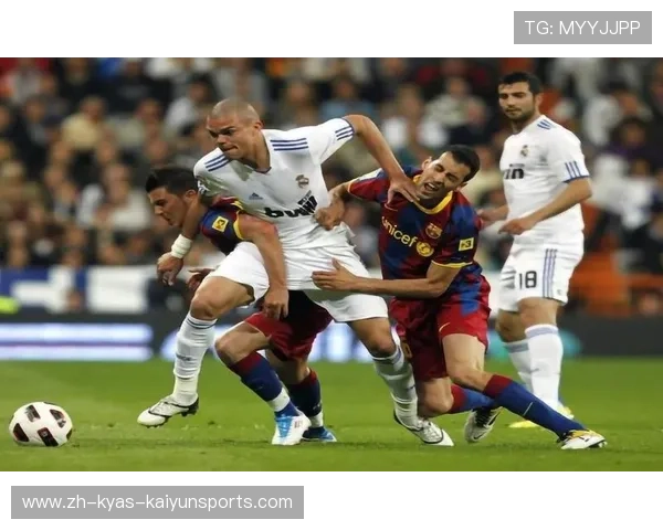 钢铁防线背后：揭秘足球工兵型选手的防守艺术